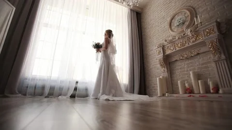 The groom comes to the bride Stock Footage 60386191