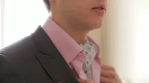 Groom Makes Preparations 스톡 동영상 22419069