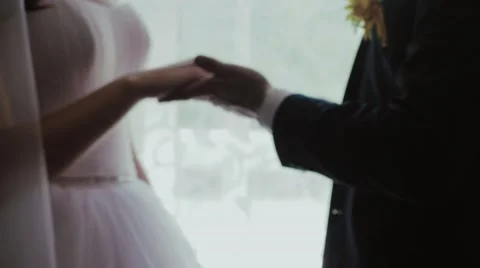 Groom Put on a Wedding Ring. Video stock 52490568