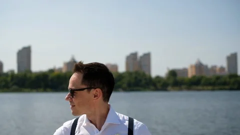 Groom's Face Close Up. Video stock 111799395