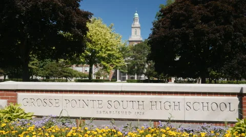 GROSSE POINTE HIGH SCHOOL Vidéo 41799037
