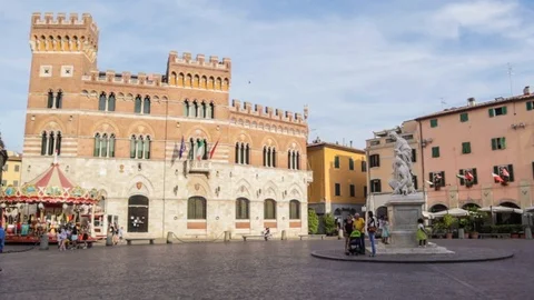 Grosseto: Panoramic view of the main square of the most populous city in Maremma Stock Footage 96229047
