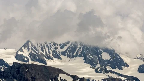 Grossglockner alpine spring time lapse Stock Footage 122443678