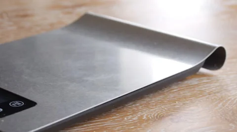 Ground beef fall on a weighs close up 스톡 동영상 68996302