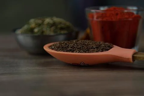Ground red culinary condiment made from annatto (Bixa orellana) Stockfoto's