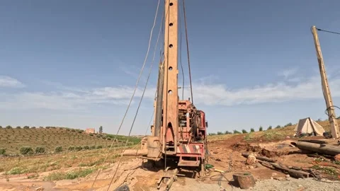 	Ground water hole drilling machine 動画素材 240991235