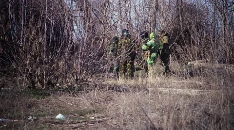 A group of armed people 스톡 동영상 65304392