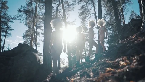 Group of beautiful models on the hill Video stock 85326467