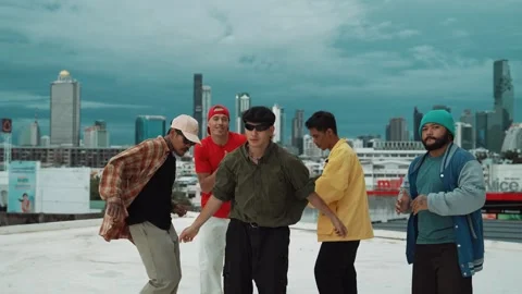 Group of break dancer putting their hands up in the air at roof top. hiphop Stock-Footage 277031658