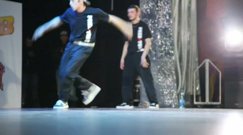 Group of breakdancers on stage Video stock 878092