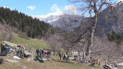 Group of climbers Stock-Footage 69982076