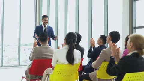 Group of diversity business people clapping hands welcome middle eastern bu.. Stock Footage 254881912