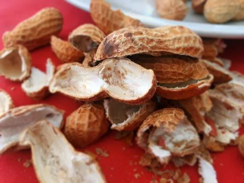 Group of empty peanut shells Foto stock
