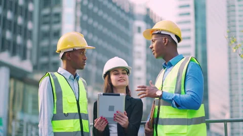 A group of engineer discuss at the construction site Stock Footage 167606036