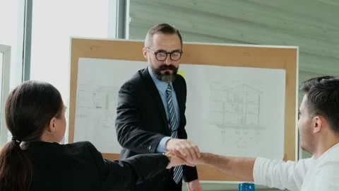 Group of Engineer, Technician and Specialist Meeting Hand coordination in off 스톡 동영상 153656226