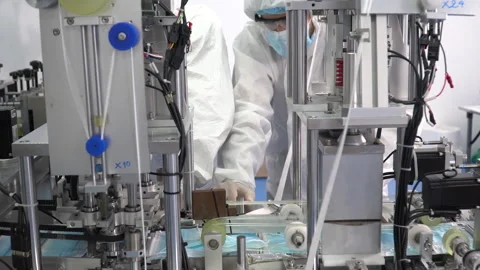 Group of engineer worker wearing ppe suite, face protective mask and glove di Stock Footage 144268375