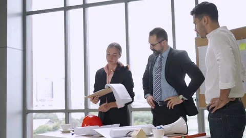 Group engineering with manager in project meeting  Stock-Footage 139248390