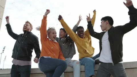 Group of five young friends having fun in outdoor party celebration Stock Footage 171892624