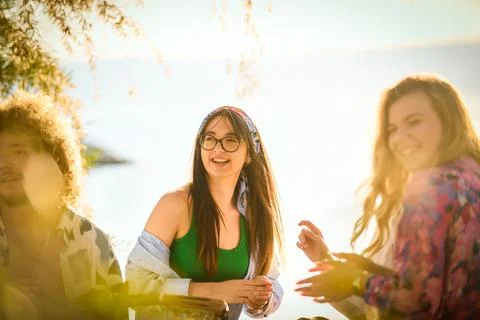 Group of friends having fun on the beach Foto stock