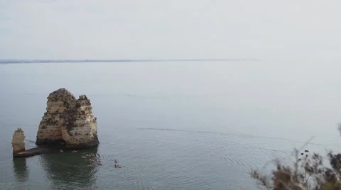 Group kayaking in the ocean 스톡 동영상 55889134