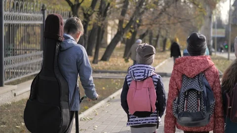 Group of kids going to school together Stock-Footage 119908997