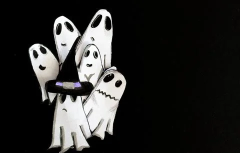 Group of little ghosts scaring, one wearing a witch's hat. Horizontal photo.. Illustrazione stock
