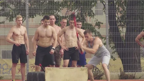 Group of men doing different fit execises Video stock 79660976