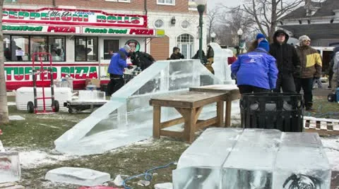 Group mounting ice blocks - Time Lapse 動画素材 20476332