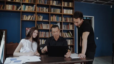 Group of multi ethnic students, groupmates spend time with teacher, lecturer Stock Footage 98554514