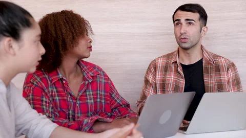 Group of multiethnic students pay attention exam test and discuss with tuto.. 스톡 동영상 245065819