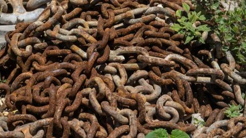Group of old rusty chain link Foto stock