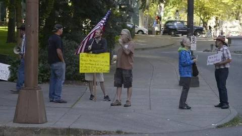 Group of Oregon Standoff trial protesters Stock Footage 71798841