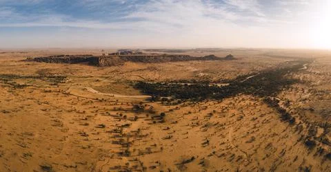 A group of peculiar rock formations between Kiffa and Ayoun, Mauritania, Sahara Foto stock
