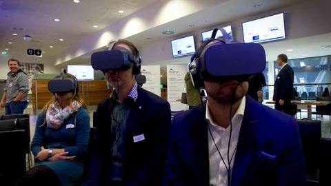 Group of people in a 360VR training 스톡 동영상 120039665
