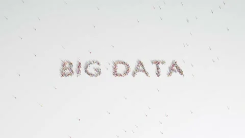 Group Of People Forming BIG DATA Word Animation on a White Background. 스톡 동영상 236694848