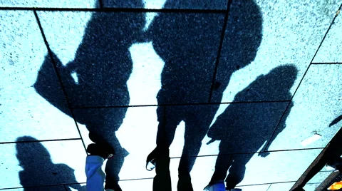 Group of people walking in slow motion. silhouette. city urban. backgrounds Vidéo 40479634