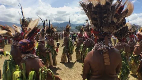 Group pf aboriginal at Goroka Show in Papua New Guinea. Stock Footage 112118785