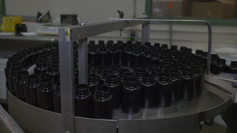 Group of Pill Bottles in Factory 스톡 동영상 137281981