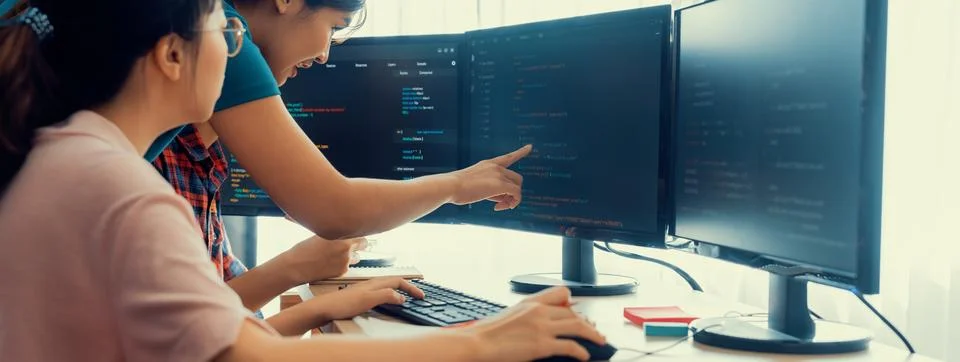 Group of professional web developer discuss about data analysis. Burgeoning. 스톡 사진