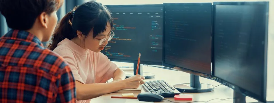 Group of professional web developer discuss about data analysis. Burgeoning. 스톡 사진