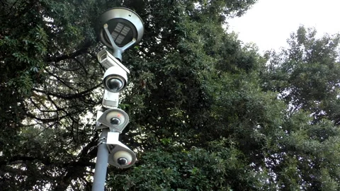 Group of security cameras outdoors Vídeo Stock 149285429