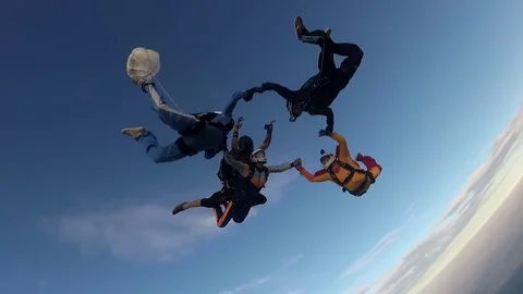 Group skydiving 스톡 동영상 91831416