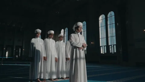 Group of student perform salah Stock Footage 224496127