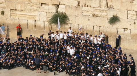 Group in Western Wall 스톡 동영상 60744904