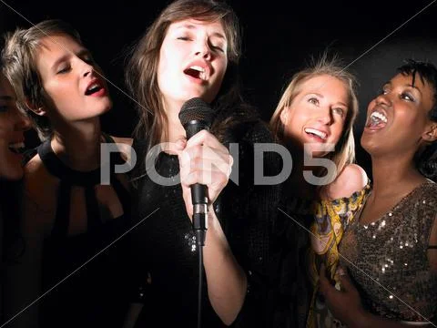 Group Of Women Singing,karaoke