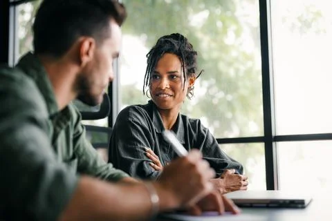 Group of young multi-ethnic startup business team collaborating on project .. Foto stock