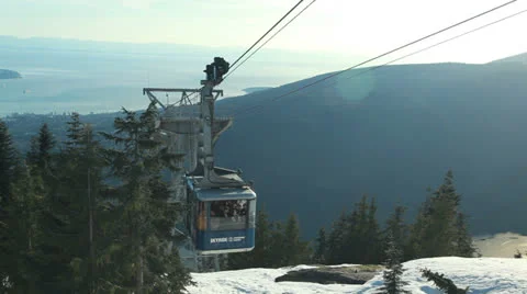 GROUSE MOUNTAIN NORTH VANCOUVER  MAY 10 2013 Blue skyride at the top of Grouse M Видео 24532052