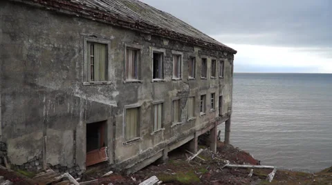 Grumant settlement at Svalbard, Spitzbergen 스톡 동영상 68417152