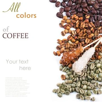 Grüner, brauner und schwarzer Kaffee auf Chalkboard Green, brown unroasted.. Stock-Fotos