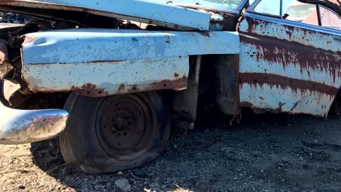 Grunge footage. Outdated car. Scrap cars background. 스톡 동영상 257652587